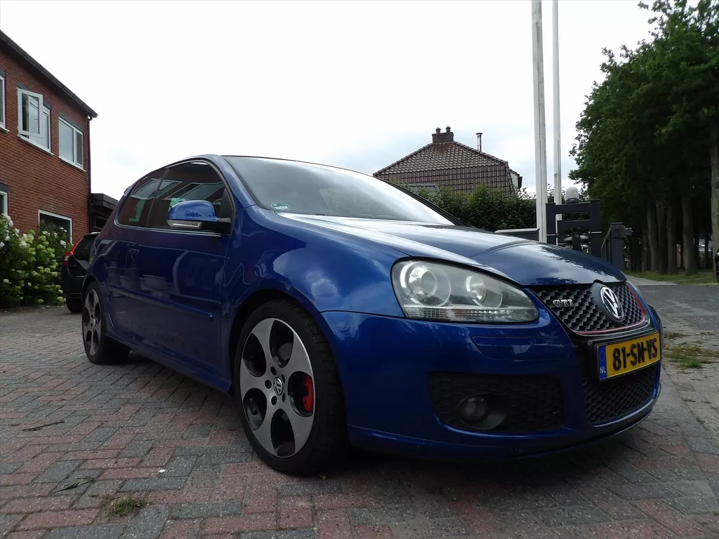 Volkswagen Golf 2.0 GTI 147KW 3D